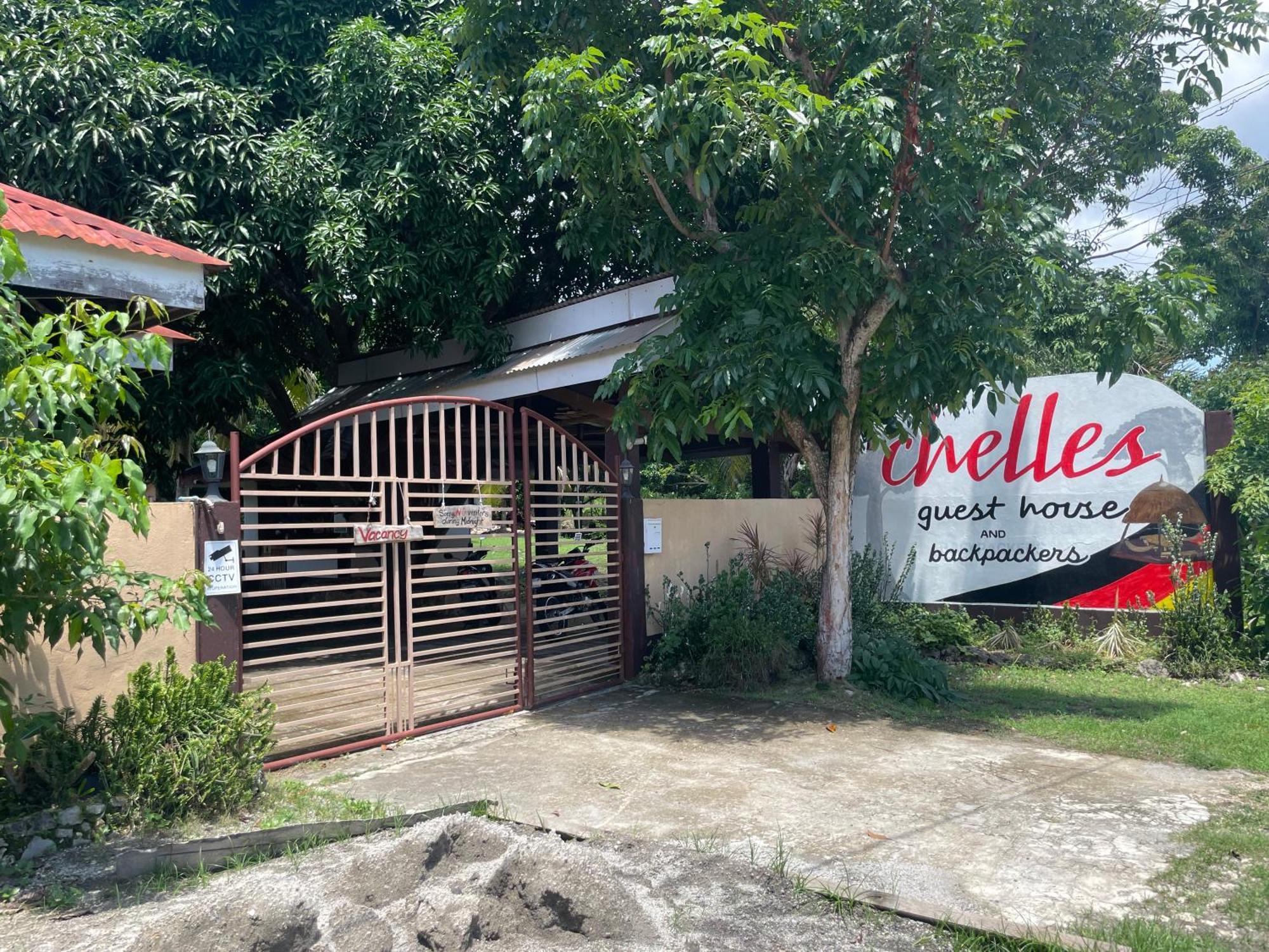 Chelle'S Guesthouse And Backpackers Сикиджор Екстериор снимка
