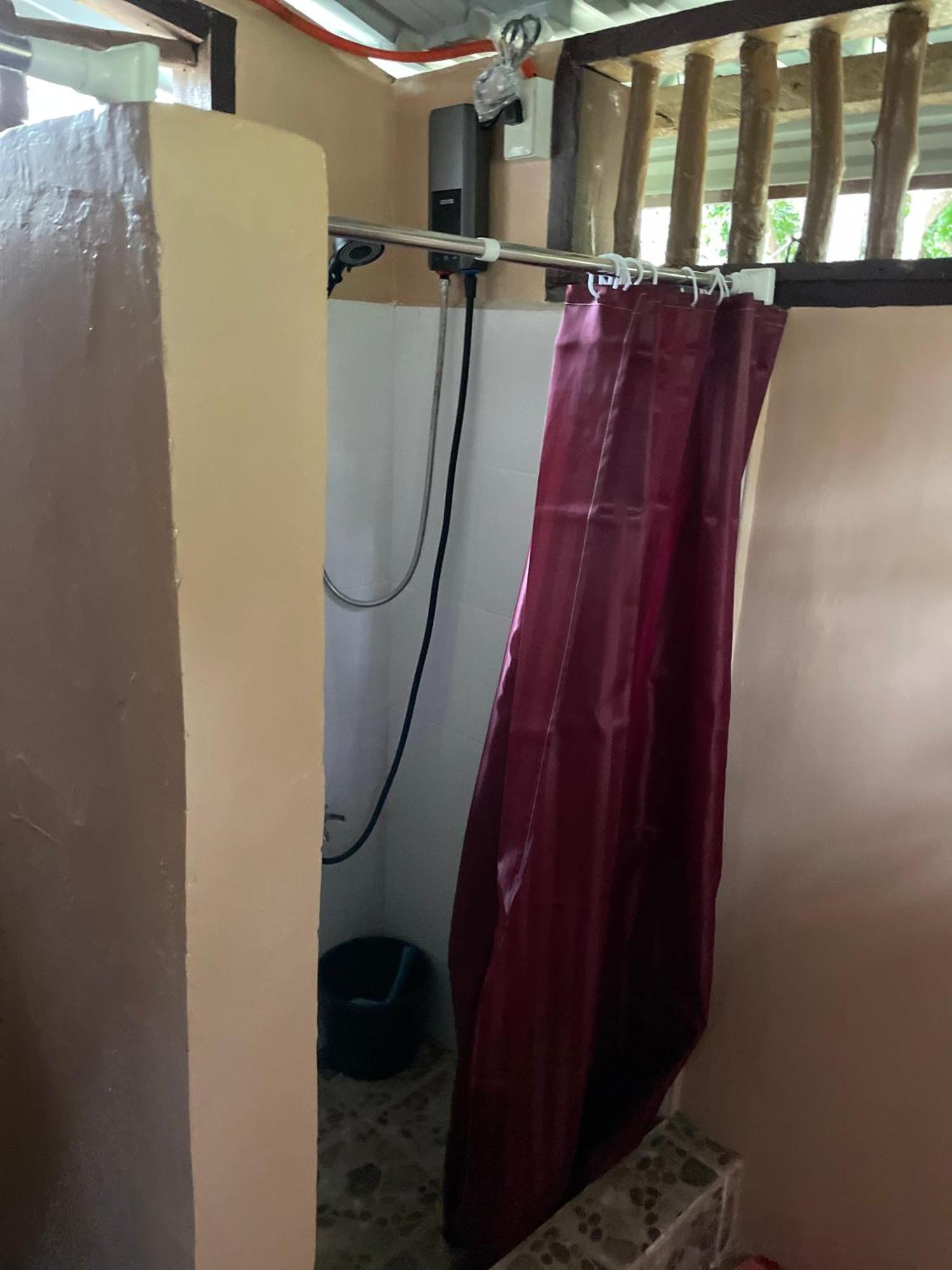 Chelle'S Guesthouse And Backpackers Сикиджор Екстериор снимка
