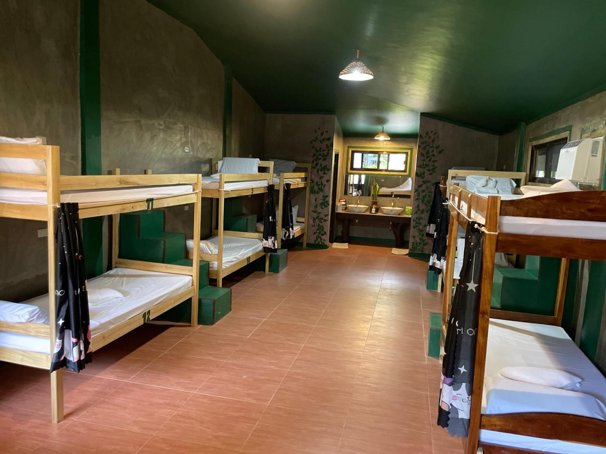 Chelle'S Guesthouse And Backpackers Сикиджор Екстериор снимка