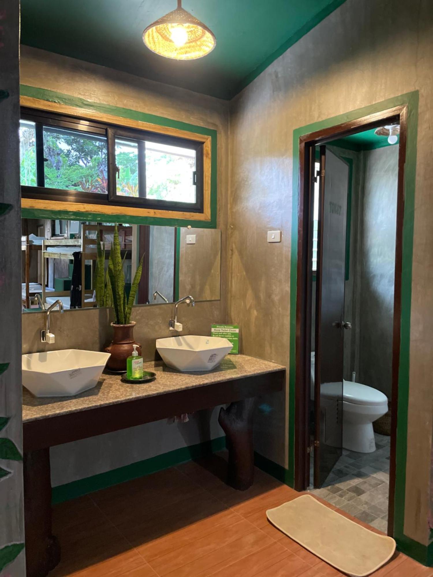 Chelle'S Guesthouse And Backpackers Сикиджор Екстериор снимка