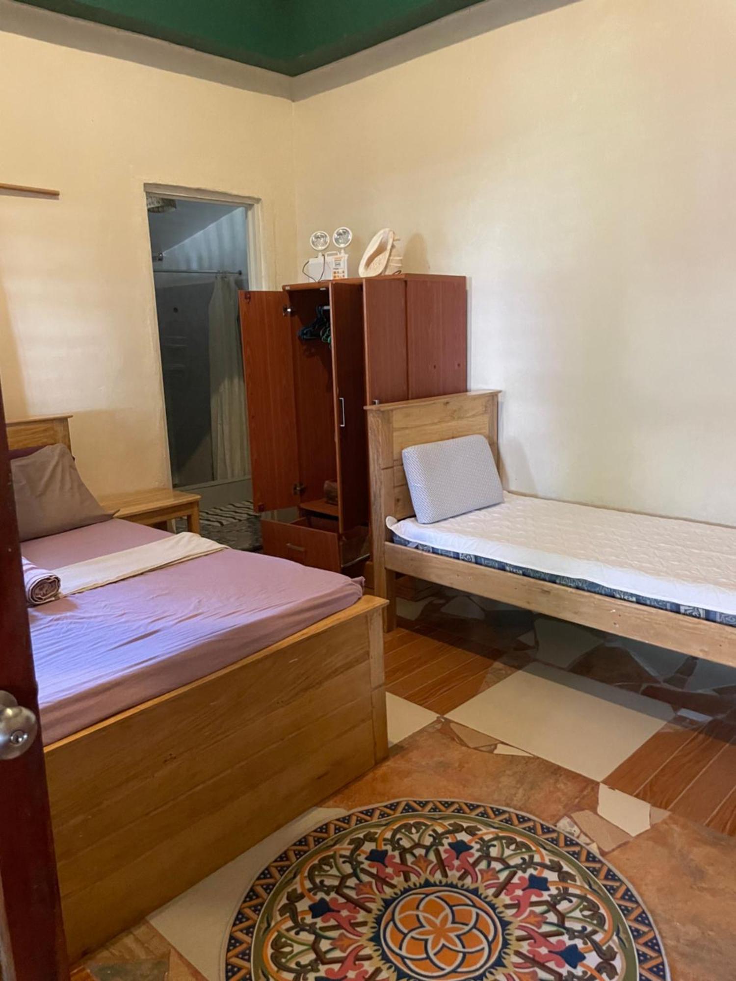 Chelle'S Guesthouse And Backpackers Сикиджор Екстериор снимка