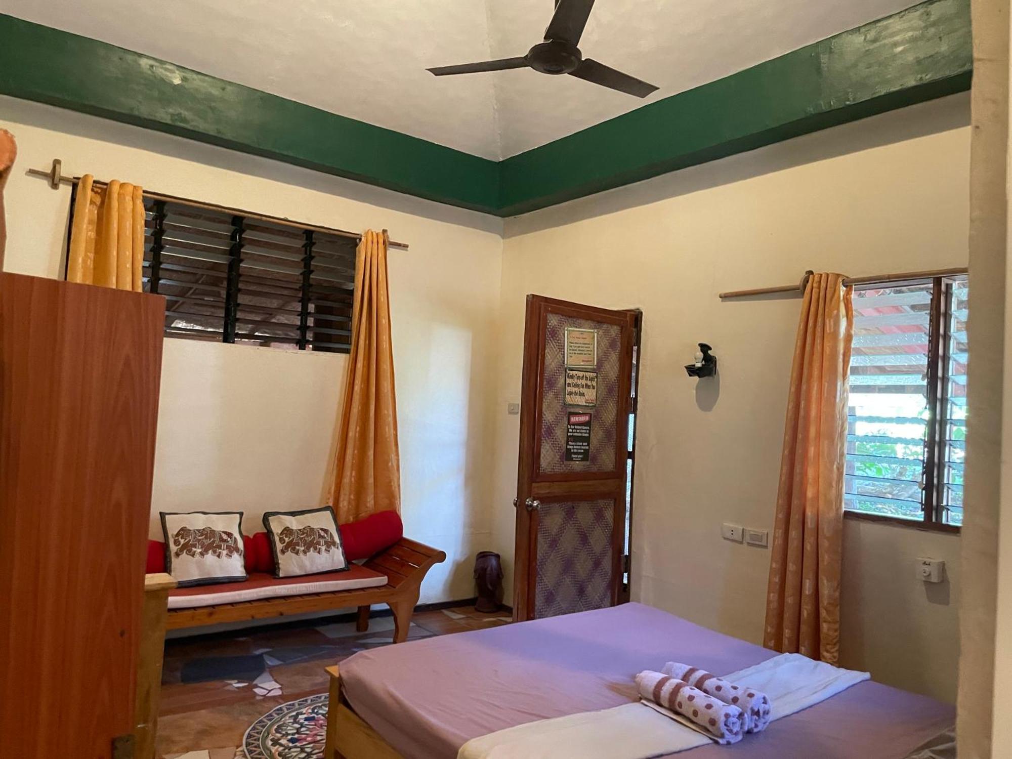 Chelle'S Guesthouse And Backpackers Сикиджор Екстериор снимка