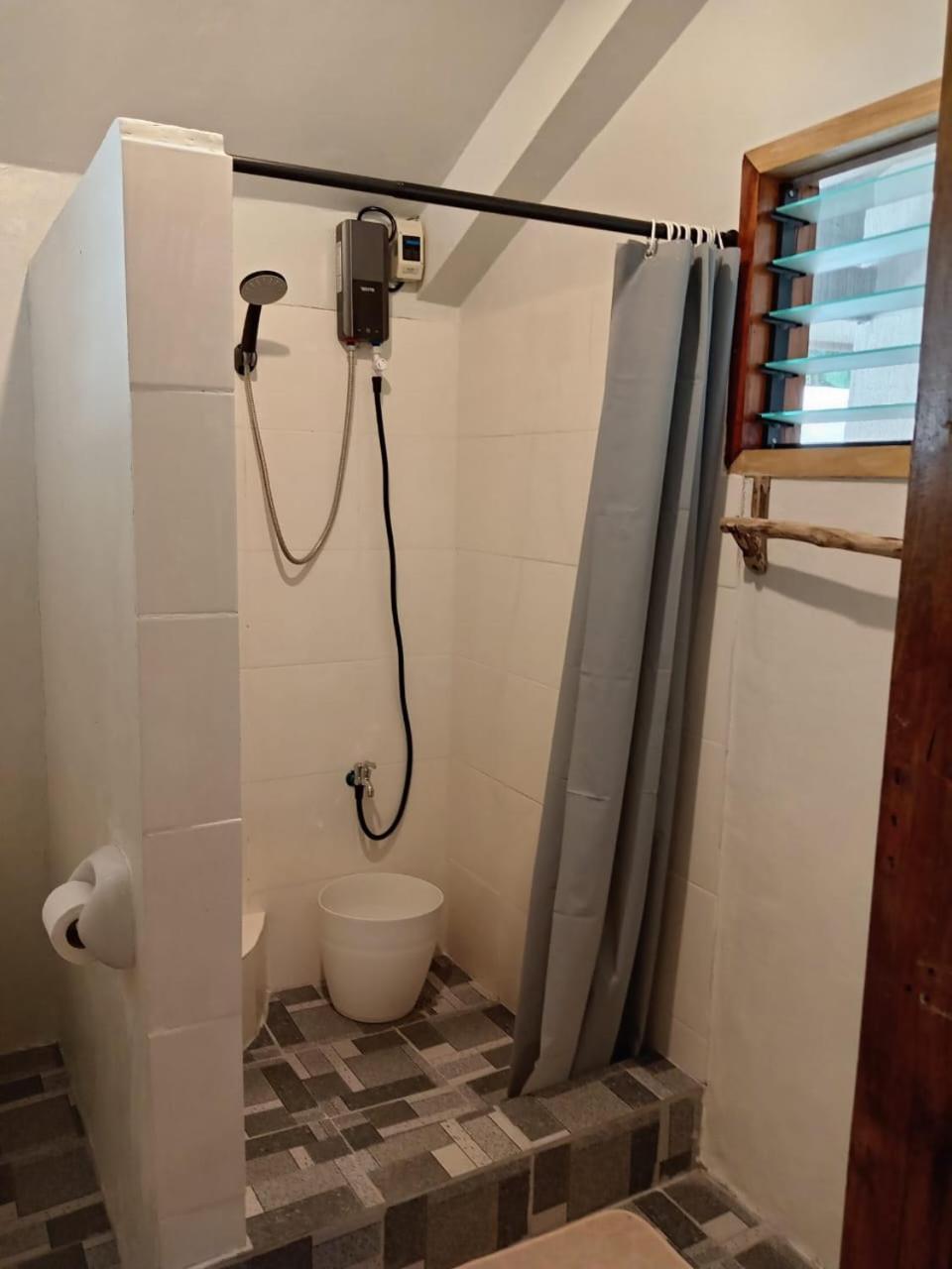 Chelle'S Guesthouse And Backpackers Сикиджор Екстериор снимка