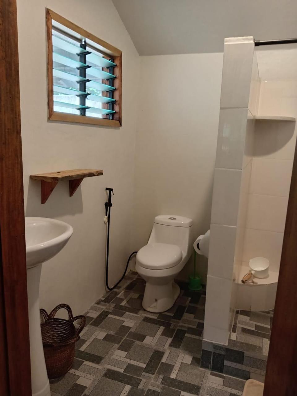 Chelle'S Guesthouse And Backpackers Сикиджор Екстериор снимка