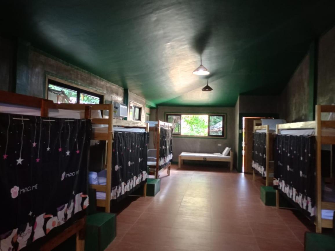 Chelle'S Guesthouse And Backpackers Сикиджор Екстериор снимка